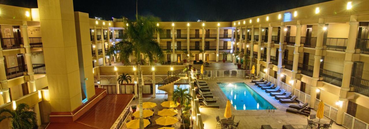 Windward Passage Hotel Charlotte Amalie Buitenkant foto